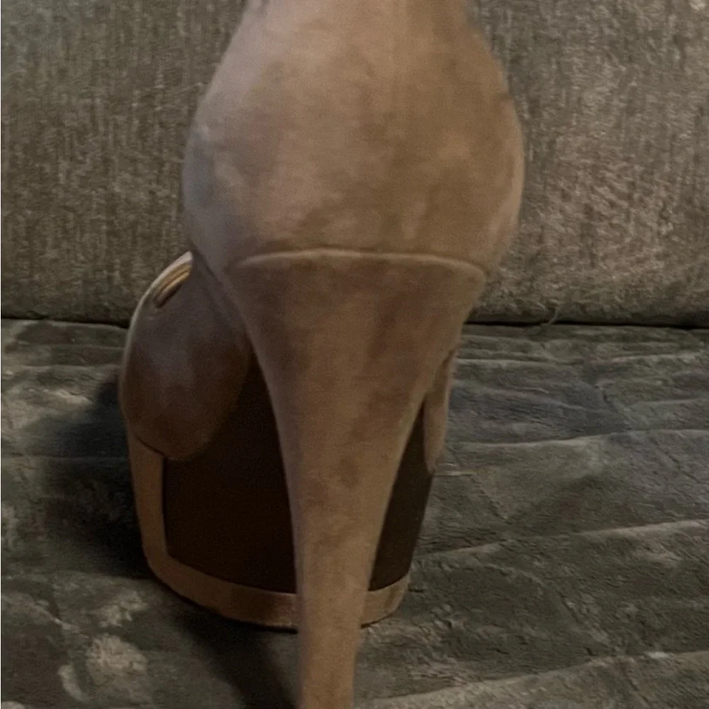 Casadei Tan Platform Heels - Picture 10 of 15